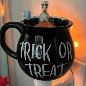 Scentsy Black Trick or Treat Mug